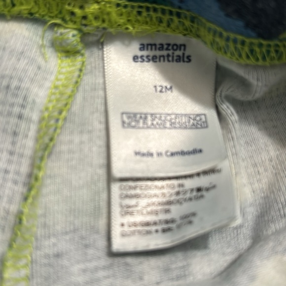 Camouflage Pajamas size 12 months - Picture 2 of 6